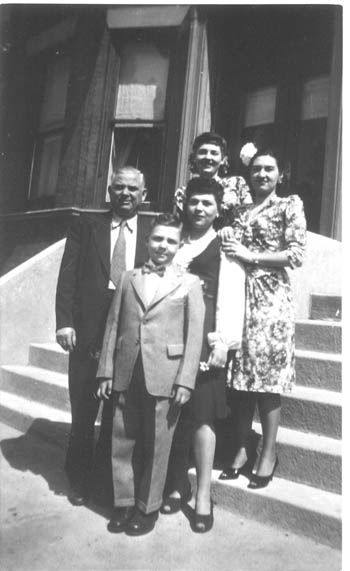 David Lapidus and his children, about 1945