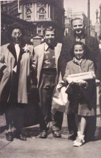 David Lapidus and his children
